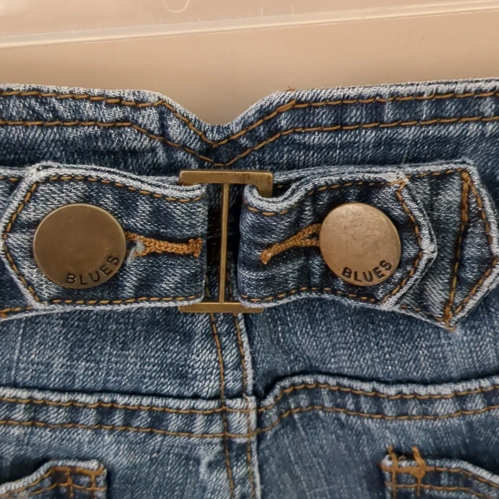 BACCINI Blues Shorts Women's Size 8P - Picture 4 of 6